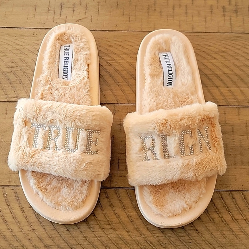 True religion blush slippers..
